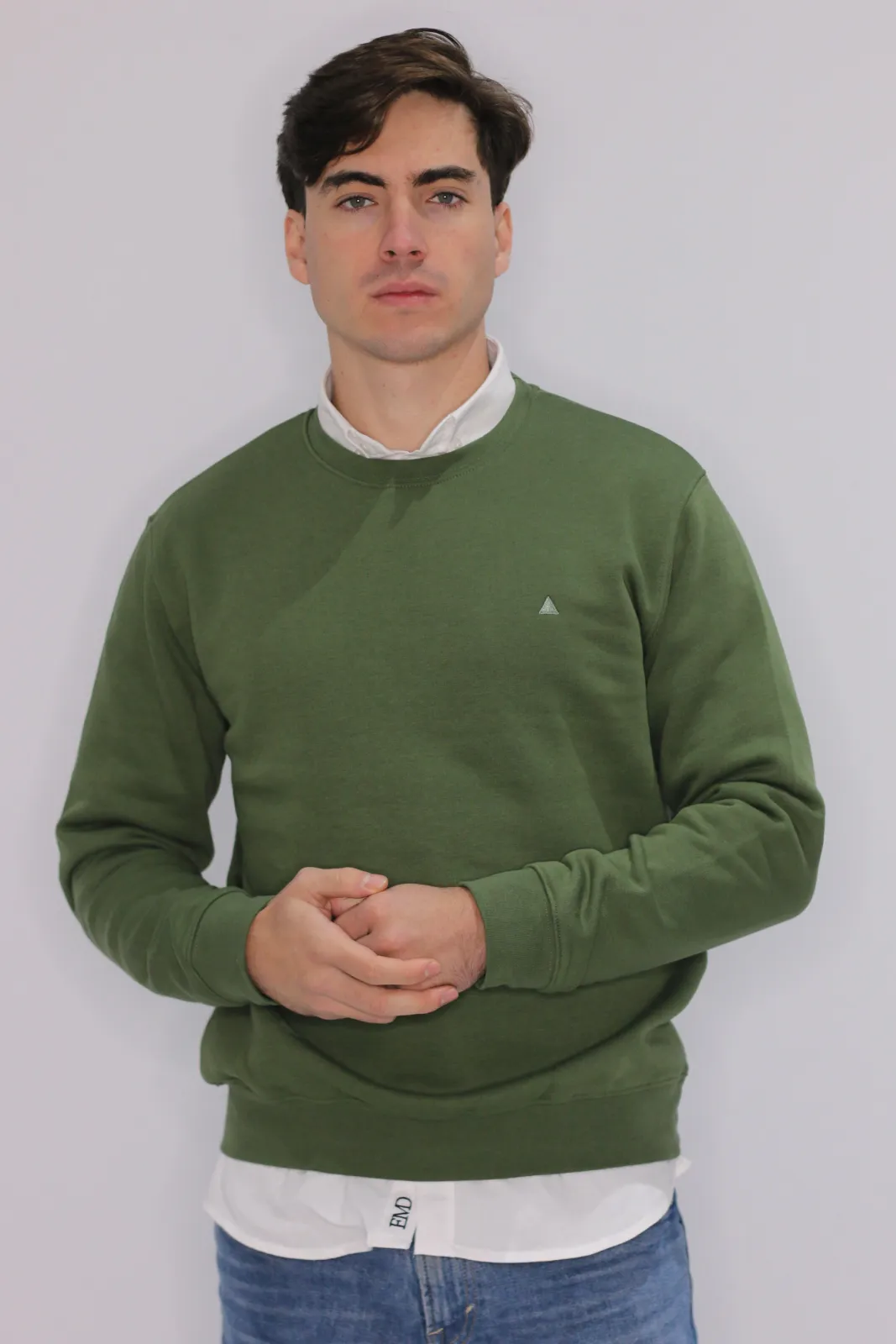 SUDADERA BÁSICA VERDE CAQUI TRIÁNGULO