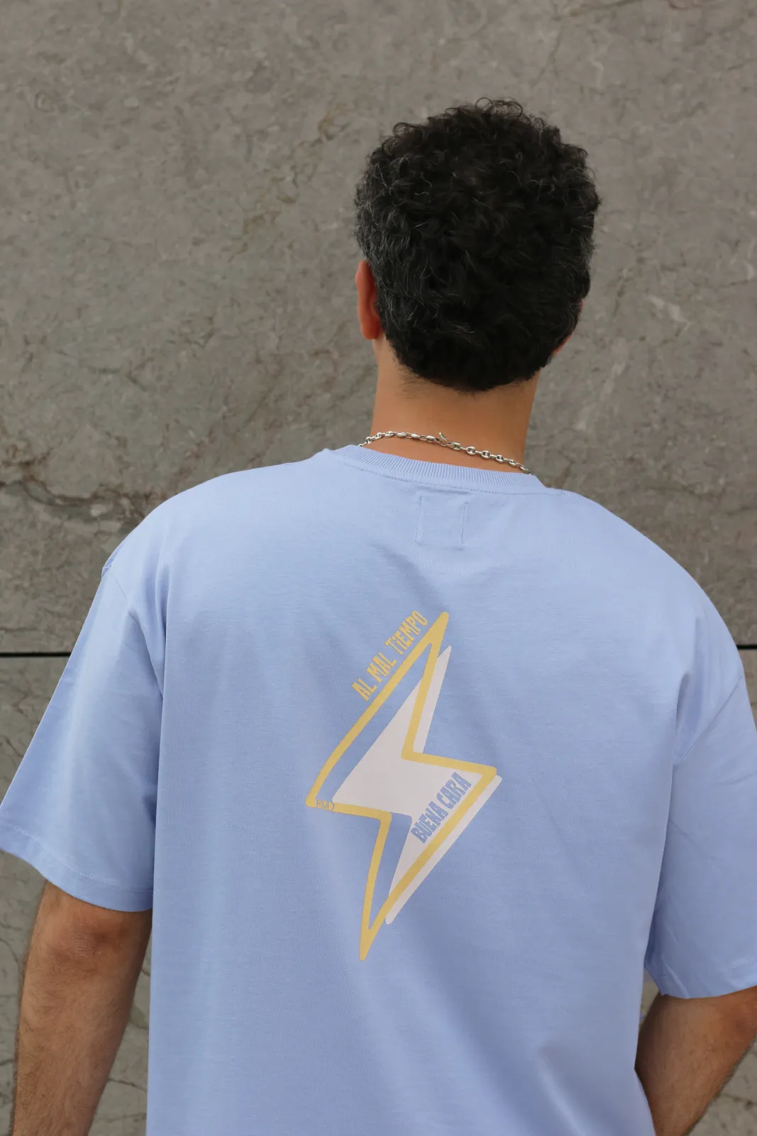 CAMISETA OVERSIZE CELESTE RAYO