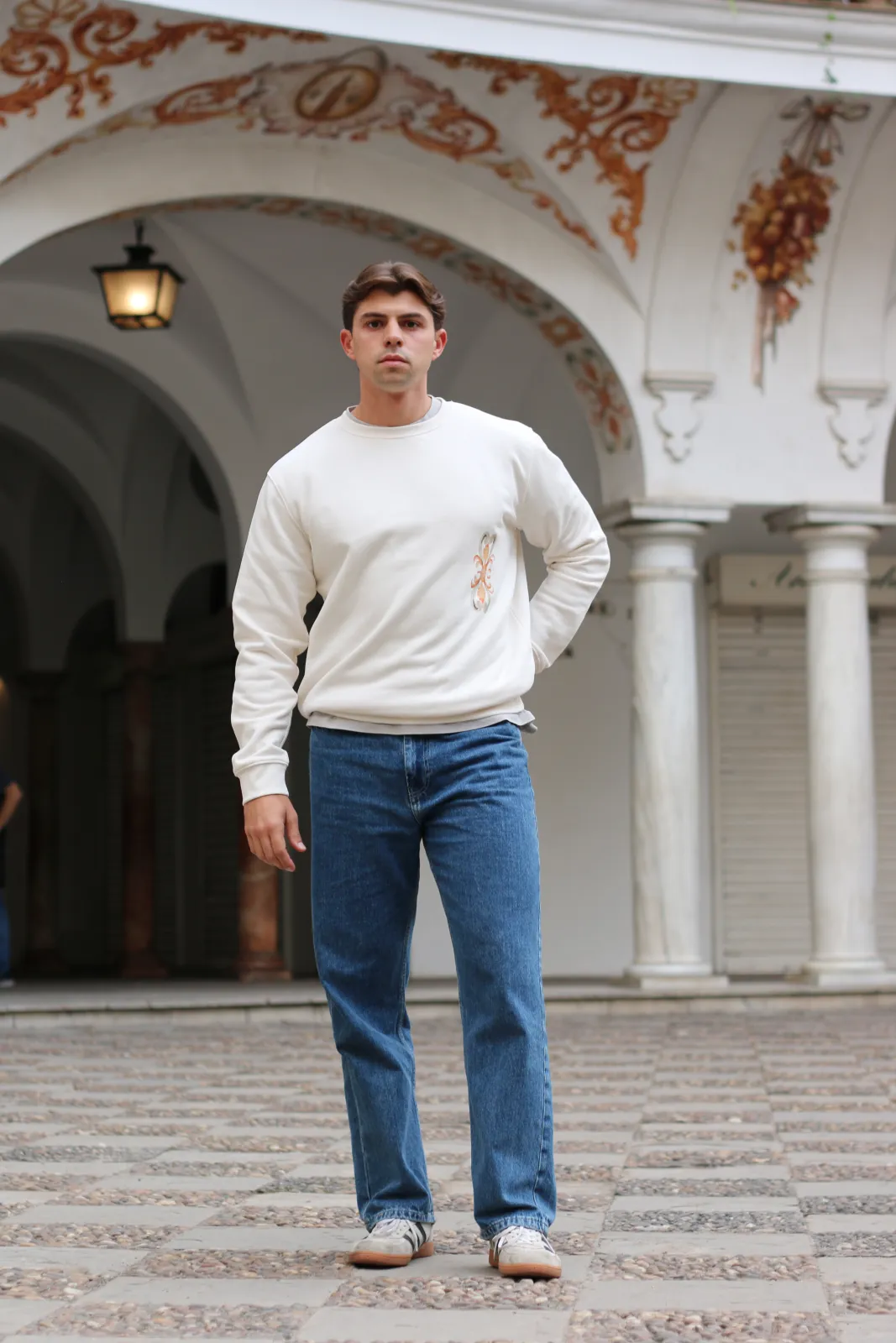 SUDADERA PLAZA DEL CABILDO BLANCO ROTO - Imagen 3