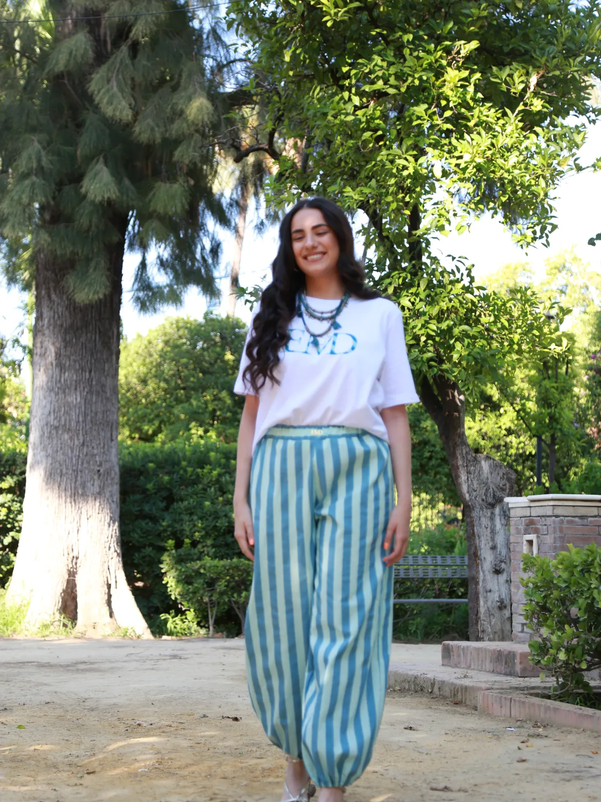 CAMISETA EMD RAYAS CELESTE - Imagen 3